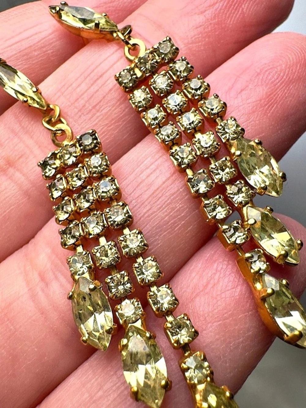 Marquise Rhinestone Drop pierced Earrings light green stone dangle elegant jewel